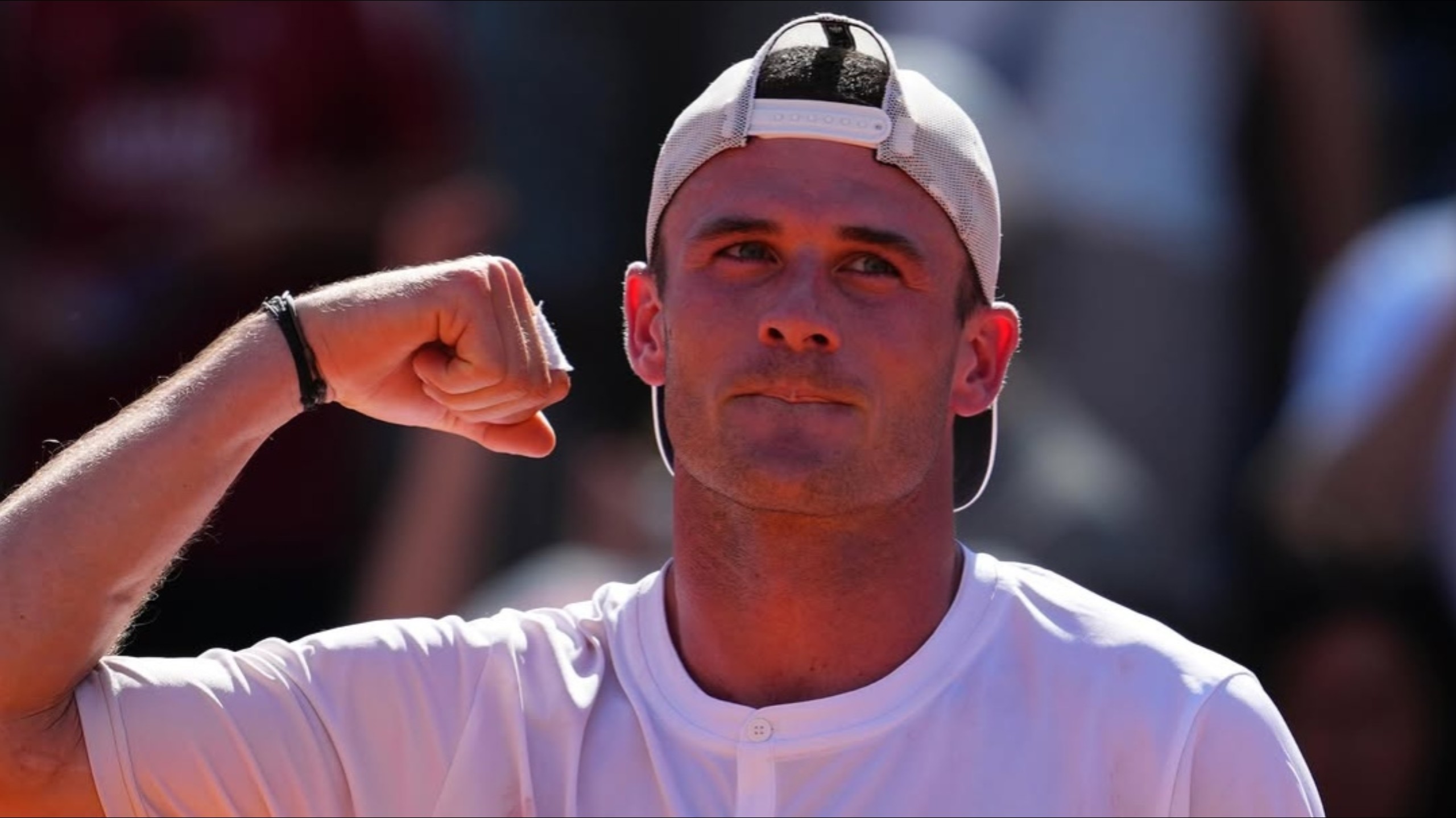 上留下了自 上留下了自