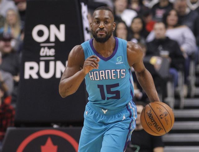 稳定在接近 稳定在接近