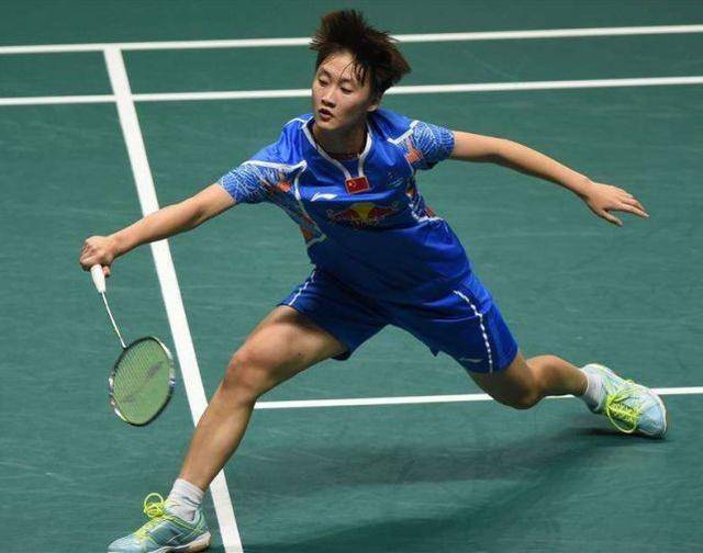 并通过社媒 并通过社媒